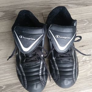🎈3/$20 Champion boys black soccerr shoes